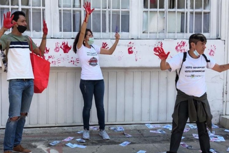 Simbólicamente clausuran casa de campaña de dolores Padierna