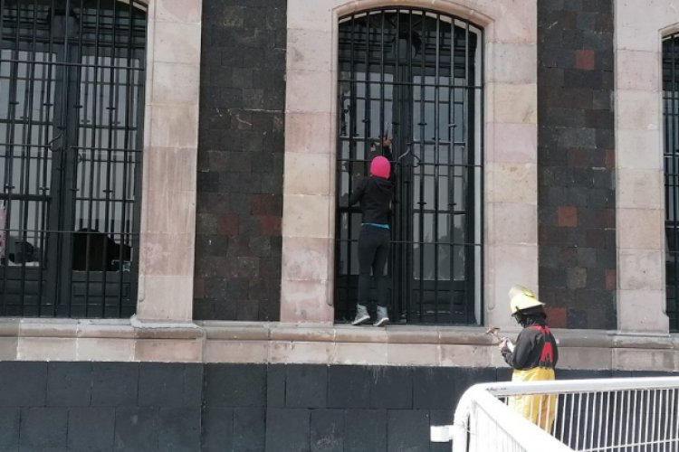 Feministas piden legalización del aborto en Edomex a dos meses de plantón