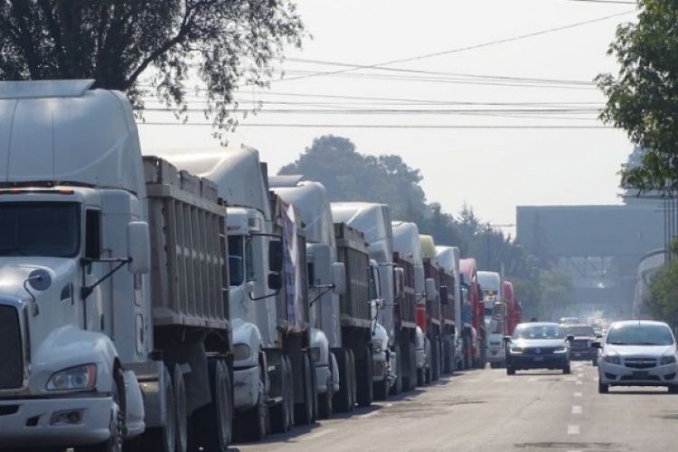 En Toluca transportistas amagan con trasladar protesta al Zócalo