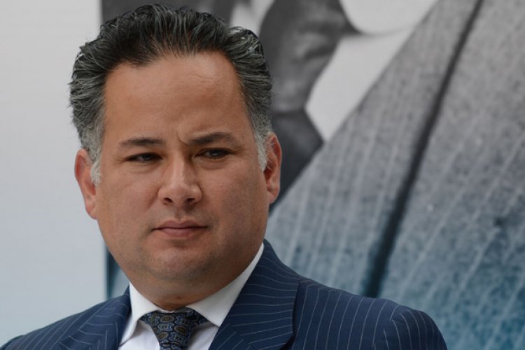 Santiago Nieto, titular de la UIF, da positivo a Covid-19