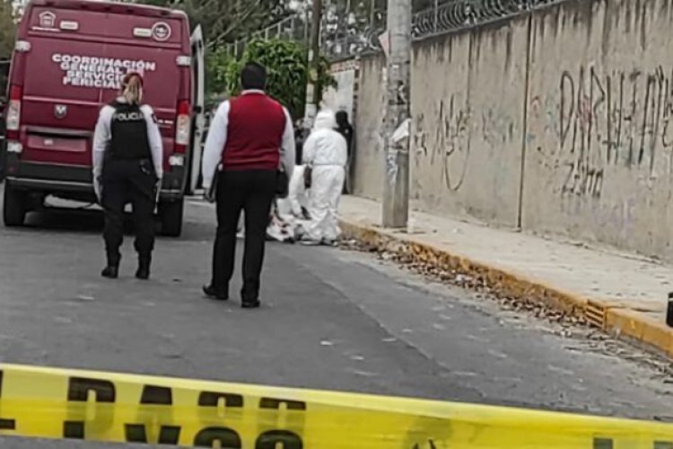 Motociclista choca contra poste y fallece en Nezahualcóyotl