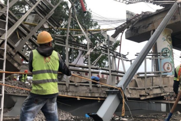 Inicia remoción de escombros en zona cero de la línea 12 del metro