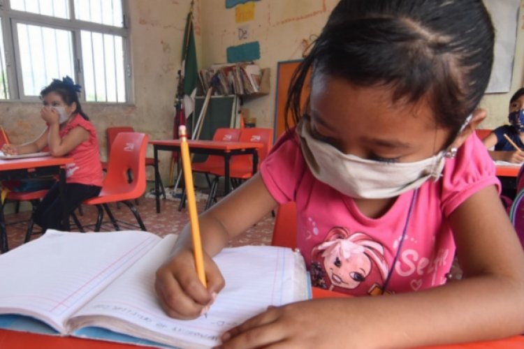 En Campeche cierran otra escuela por casos de fiebre en alumnos