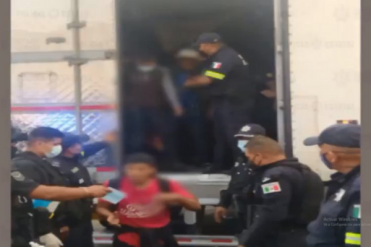 Rescatan a 47 guatemaltecos en la México-Querétaro