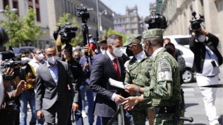 Arriban gobernadores a palacio nacional a suscribir acuerdo para blindar las elecciones