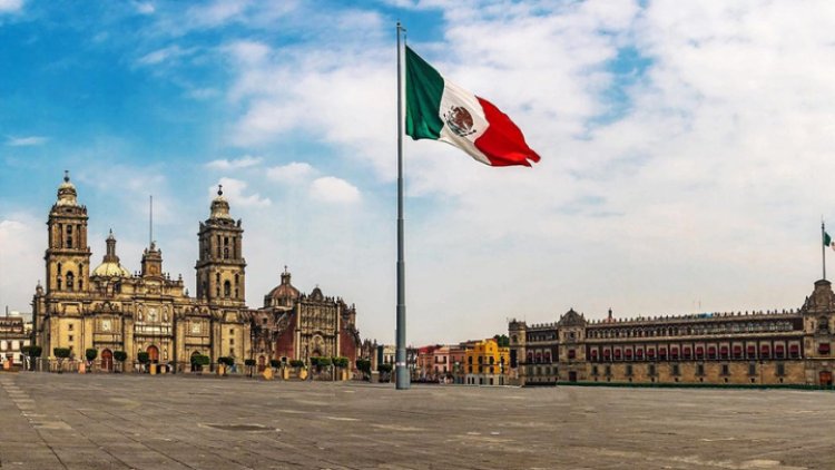 “Ya hace falta” un acto masivo en el Zócalo Capitalino, señala AMLO