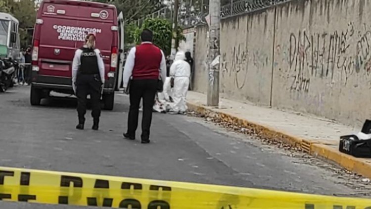 Motociclista choca contra poste y fallece en Nezahualcóyotl