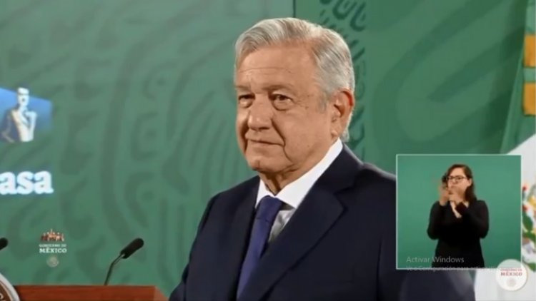 ¡Es oficial! AMLO confirma que Romero Deschamps sí está jubilado