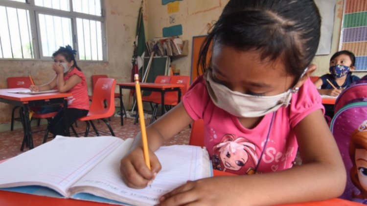 En Campeche cierran otra escuela por casos de fiebre en alumnos