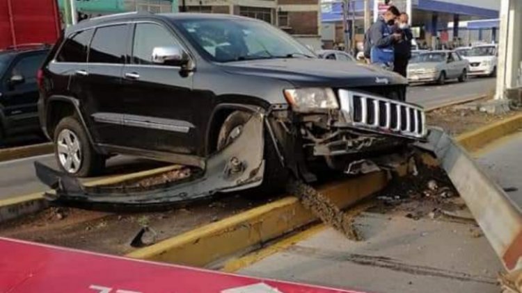 Por quedarse dormido, conductor choca su camioneta en la vía Morelos