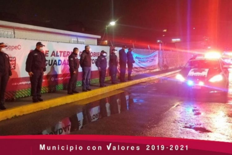 Cientos de usuarios quedaron varados tras suspensión del Mexibús en Ecatepec