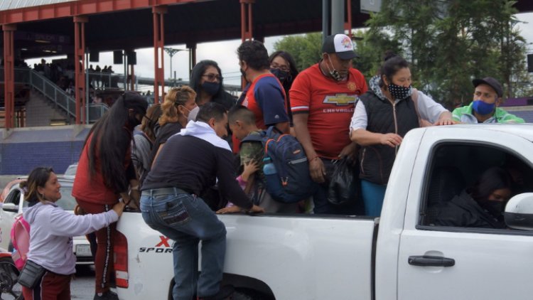 Fuertes lluvias desatan caos en ZMVM; reportan personas atoradas y un lesionado