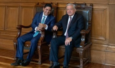 AMLO realiza encuentro con gobernadores de Morena en Palacio Nacional