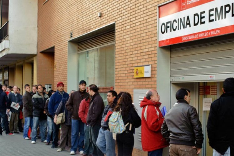 Recuperación tardía del empleo puede provocar desempleo a largo plazo: OCDE