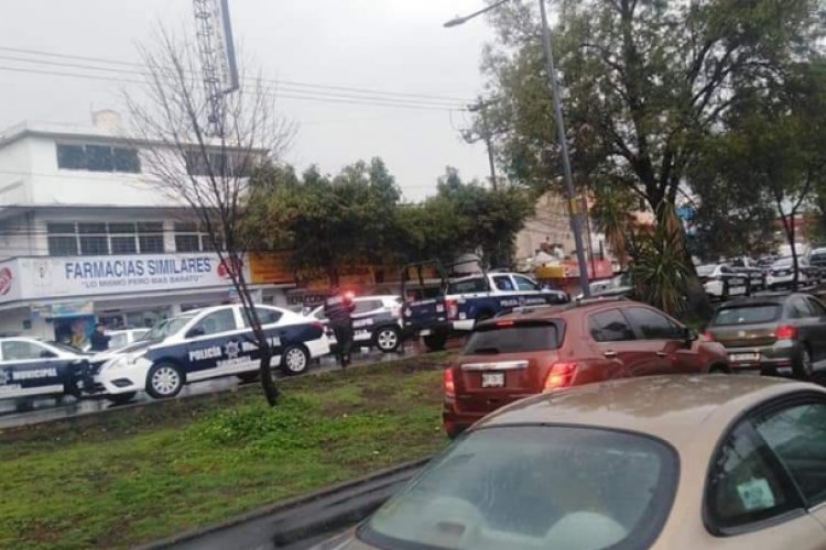 Así vivieron pasajeros balacera entre policías municipales y ministeriales en Tlalnepantla