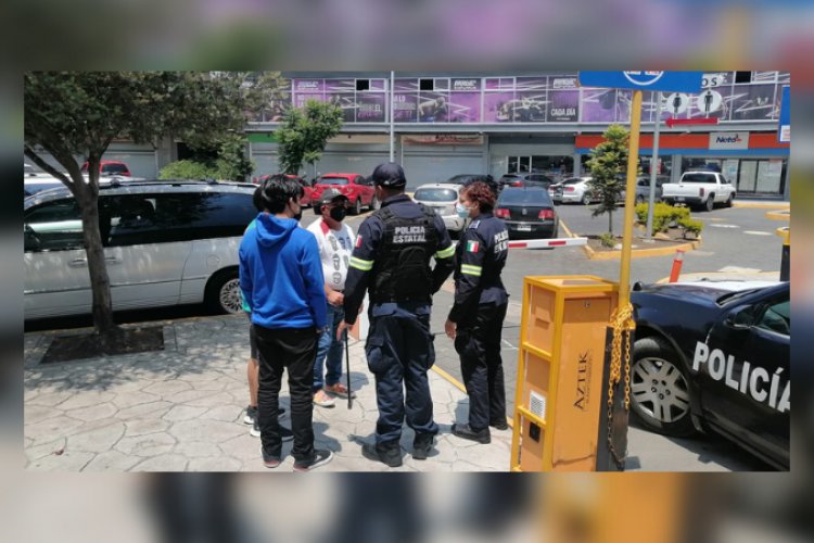 Asaltaron y amarraron a dos adolescentes en baño de plaza Chalco