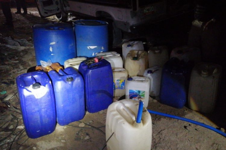 Encuentran toma clandestina de gasolina en la México-Pirámides