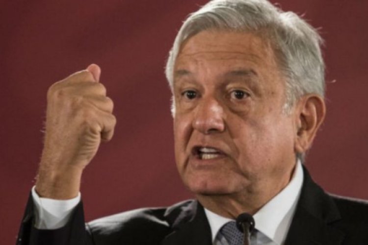 “No me importa que la mayoría esté pensando en no regresar a clases”, insiste AMLO