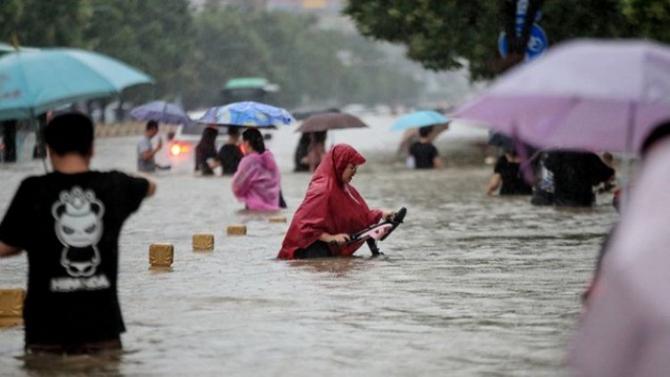 Diluvio en China deja al menos 25 muertos y miles de desplazados