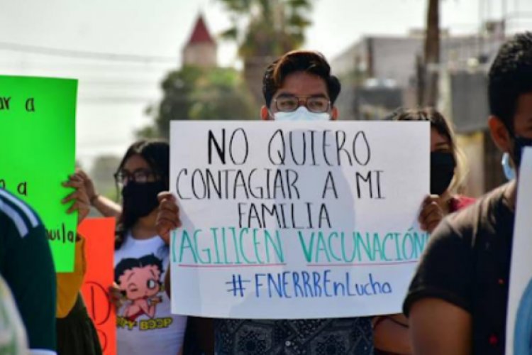 Estudiantes realizarán cadena humana en denuncia contra AMLO por regreso a clases