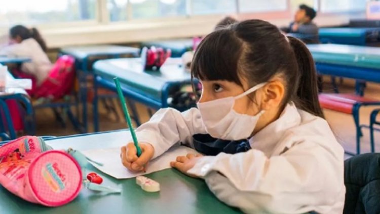 Clases presenciales serán actividad escencial, no sujetas al semáforo rojo: SSa