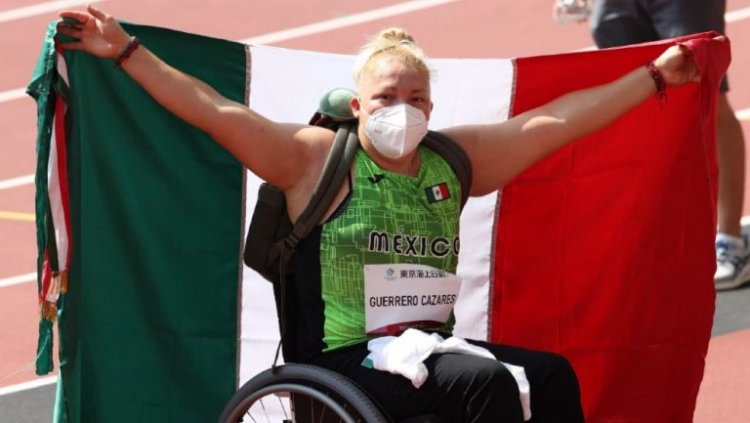 Paratleta Rosa María Guerrero gana el bronce en lanzamiento de disco