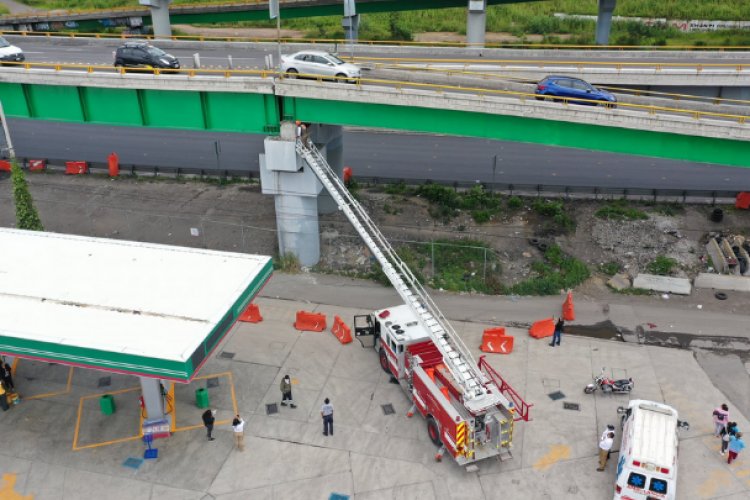 Sufre daños puente en la México-Puebla por sismo