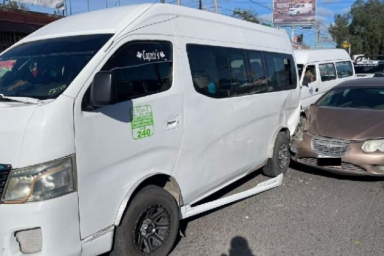 Cuatro lesionados tras choque en Ecatepec