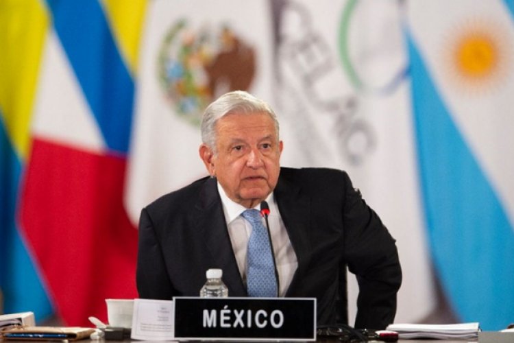 Llama AMLO a terminar bloqueos en cumbre de la CELAC