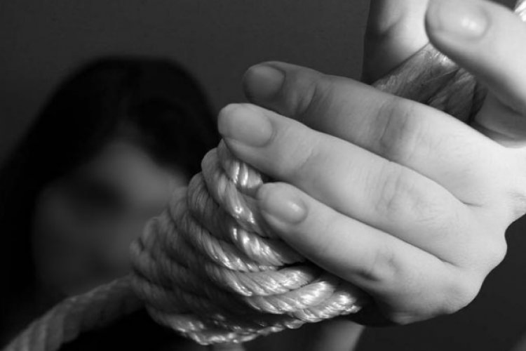 Hallan cuerpo de joven suicida en Chalco