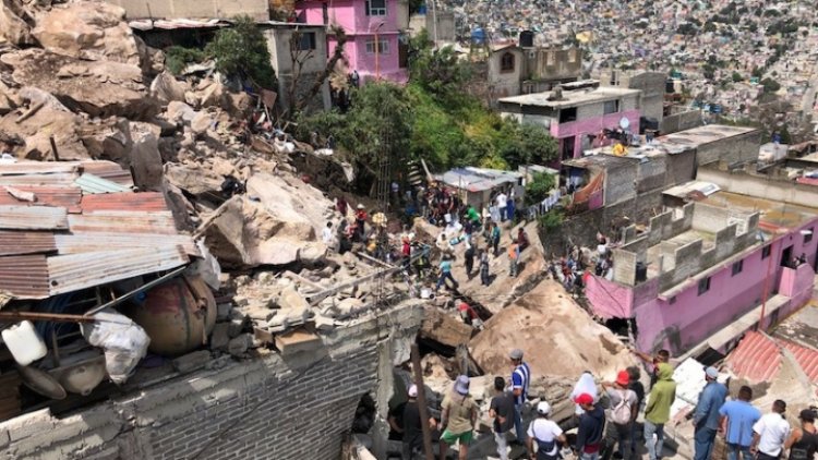 Encuentran cadáver tras desgajamiento de cerro del Chiquihuite