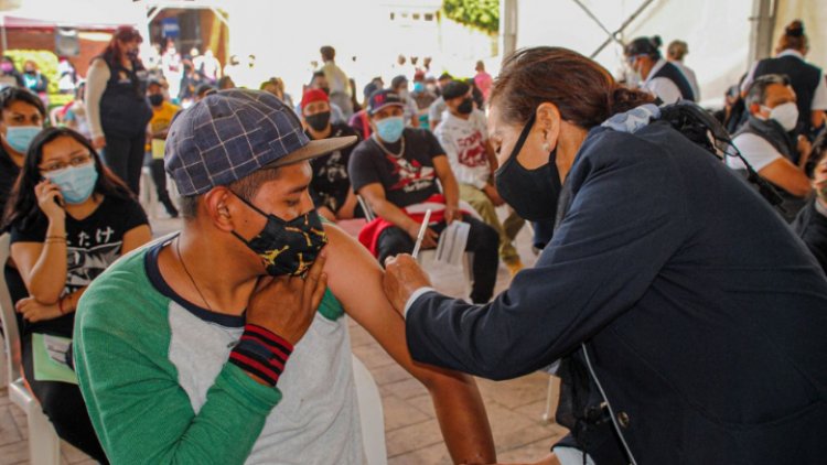 Último día de vacunación para jóvenes de entre 18 y 29 años en Valle de Chalco