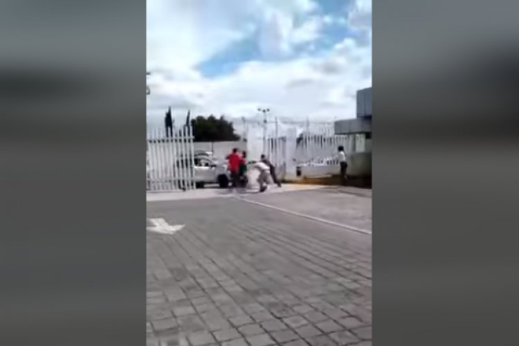 Agreden a golpes a personal de CFE en Neza