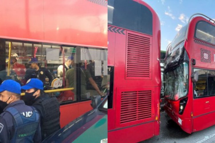 Chocan unidades de metrobús en Reforma