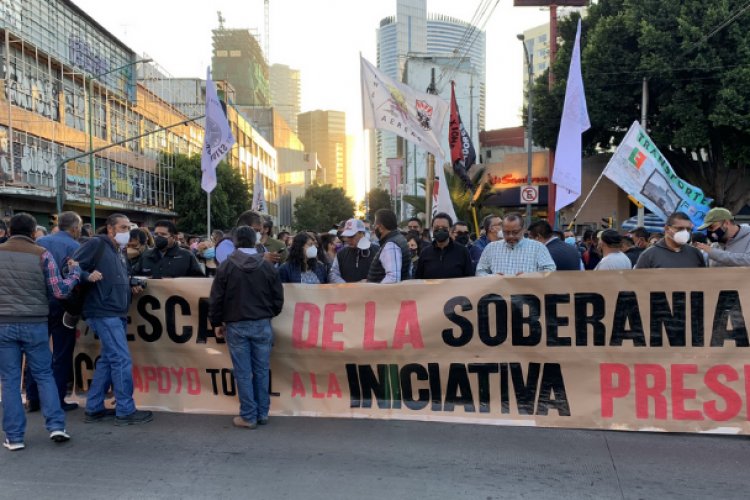 “A 12 años, ¡No olvidamos!”: SME marcha en CDMX