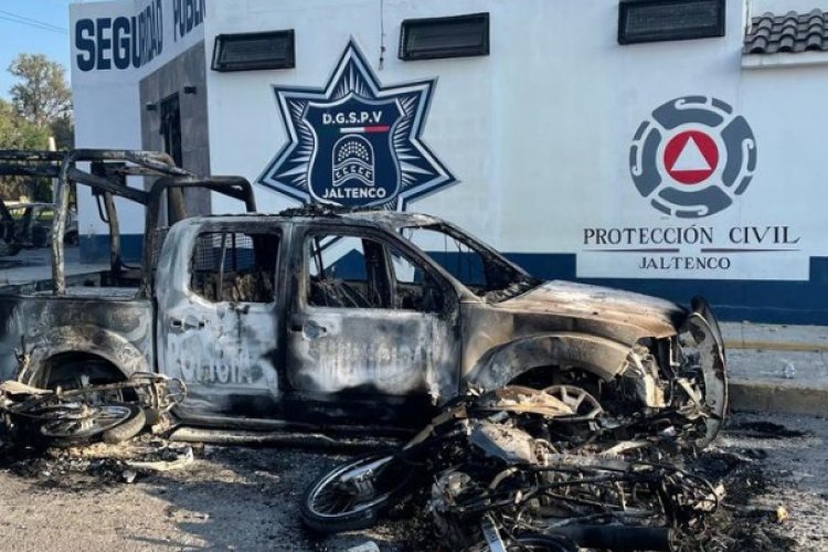 Se rebelan en Jaltenco y queman patrullas