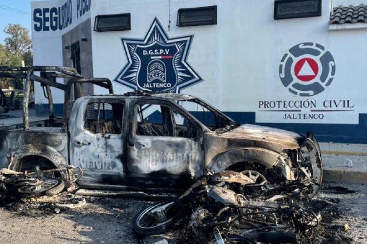 Se rebelan en Jaltenco y queman patrullas