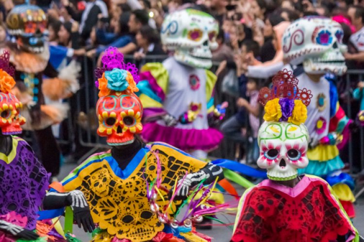 CDMX Pasará día de muertos en semáforo verde