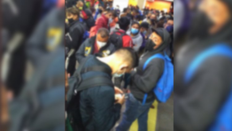 Paran servicio en línea 1 del metro por riña