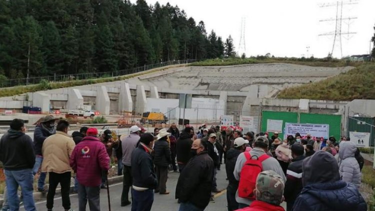 Frenan obras del tren interurbano México-Toluca