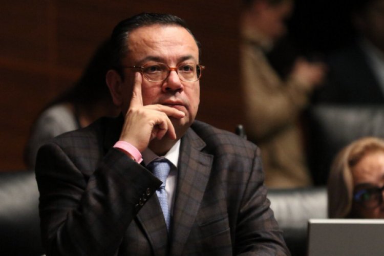 Senador Germán Martínez abandona Morena