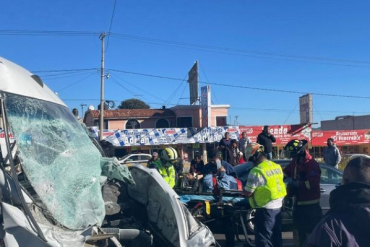 Cuatro heridos por carambola en la México-Puebla