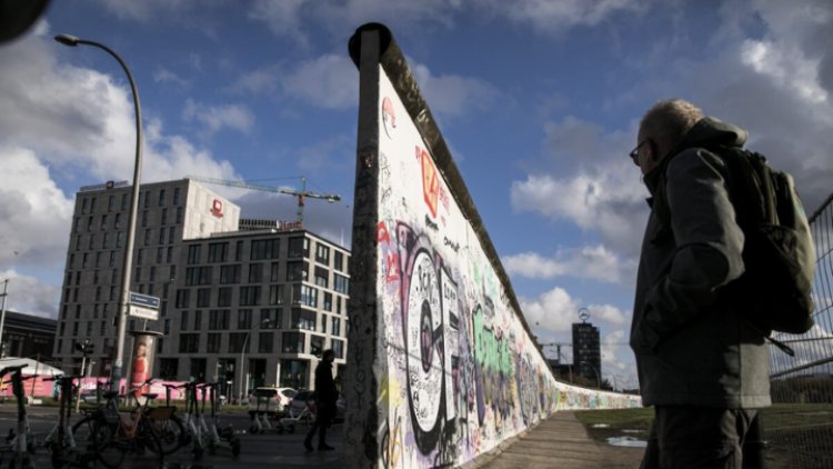 A tres décadas de la caída del Muro de Berlín soplan vientos de octubre