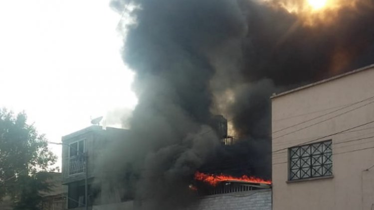 Sofocan incendio en casa de Venustiano Carranza