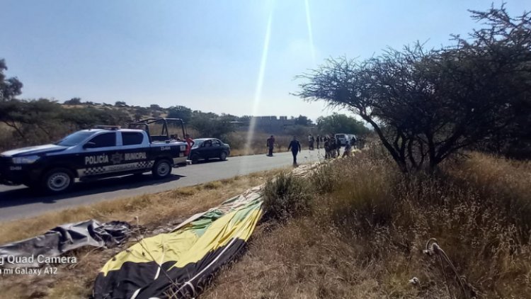 Globo aerostático se desoloma en Teotihuacán