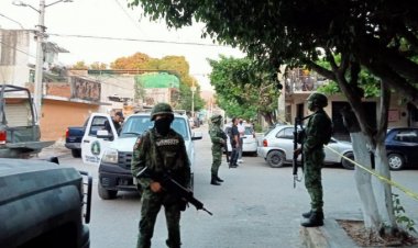 Grupo armado ataca comandancia en Acapulco