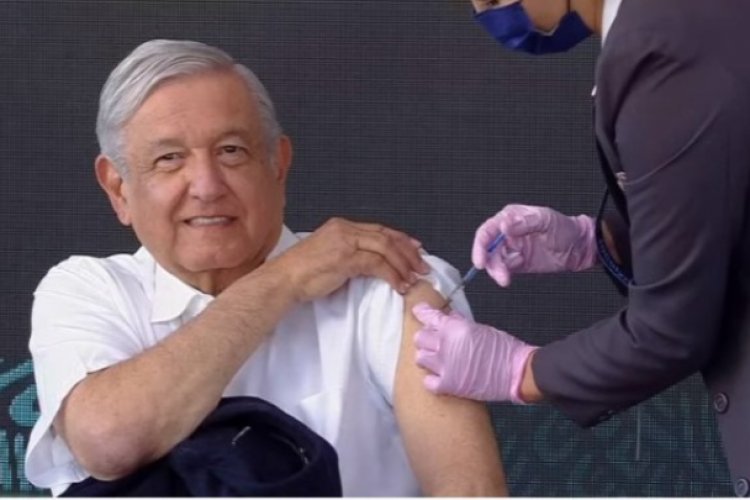 AMLO y su gabinete reciben refuerzo anticovid