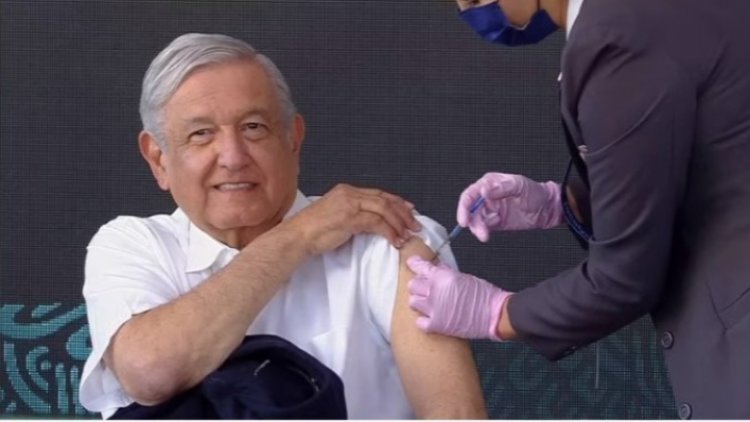 AMLO y su gabinete reciben refuerzo anticovid