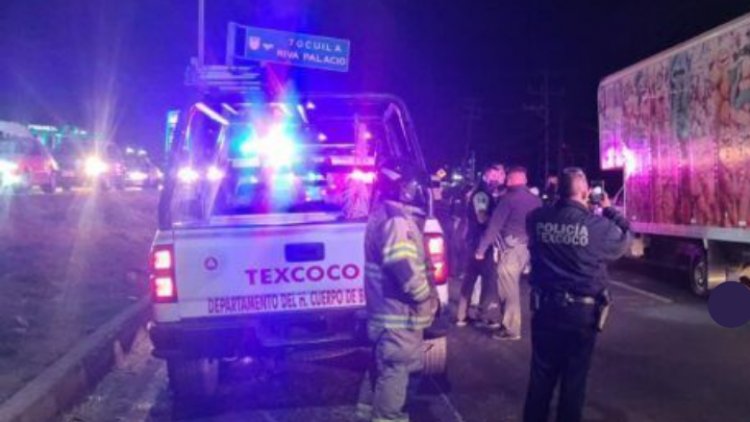 Ciclista es arrastrado por varios autos en Texcoco