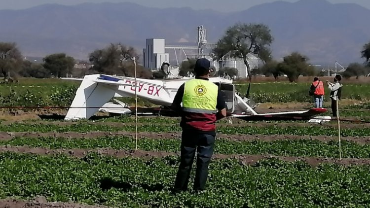 Se desploma avioneta en Puebla; hay 2 heridos